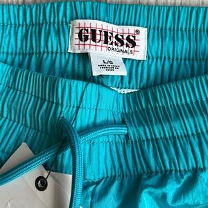 GUESS Men's Go Patch Shorts in Paraiso Blue Size Large‎ 36-38 NWT